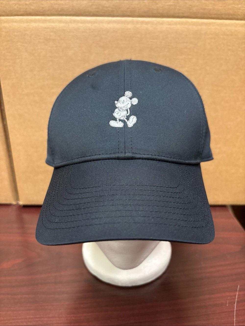 Disney Parks x Nike Exclusive Mickey Black  Dri Fit Golf Hat Legacy91 Strapback